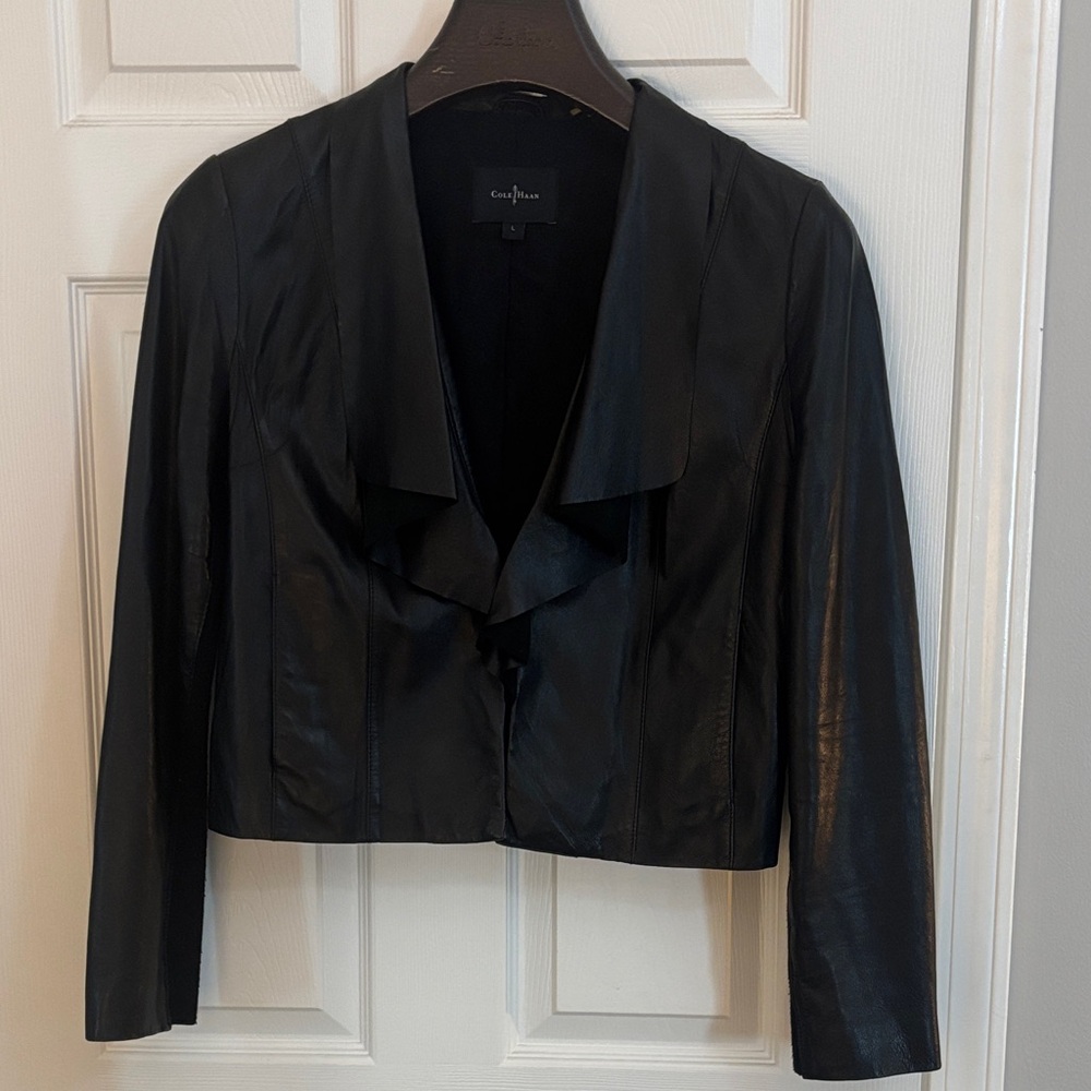 Vintage Cole Haan Women's Black Leather Jacket - Size L.